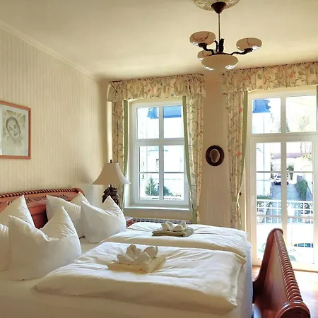 Lindenhof Apartament *