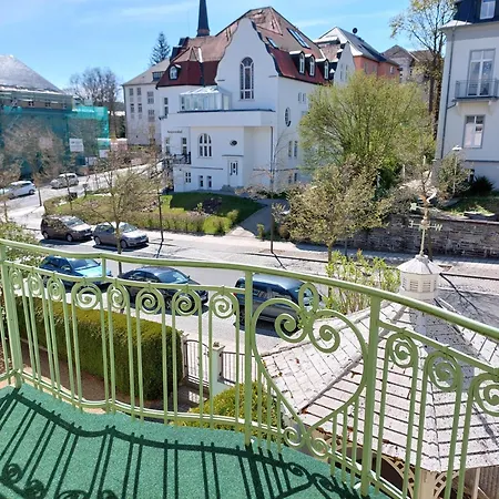 Lindenhof * Бад-Эльстер