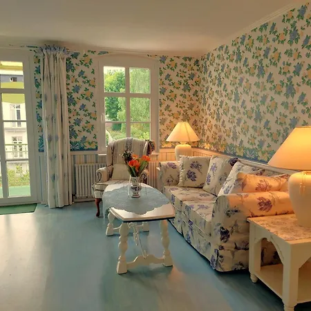 Lindenhof 公寓 *